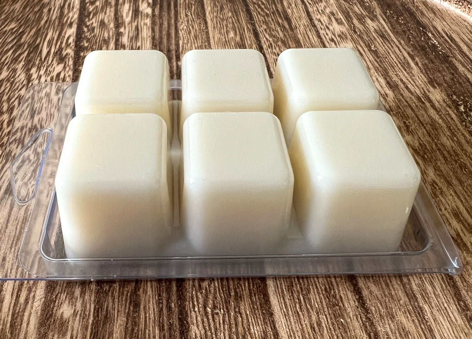 100% Soy Wax Melts | Choose Your Scent | Made in Texas | Holiday, Woodsy, Earthy, Floral Scents | Texas Gifts | Holiday Gifts | Unique Gifts